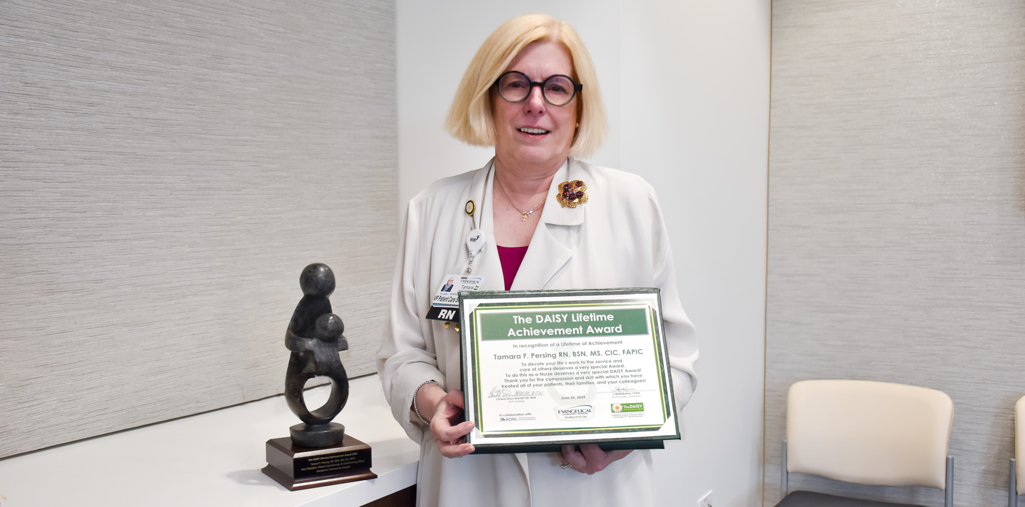 Evangelical Community Hospital Awards DAISY Lifetime Achievement Award to Tamara Persing